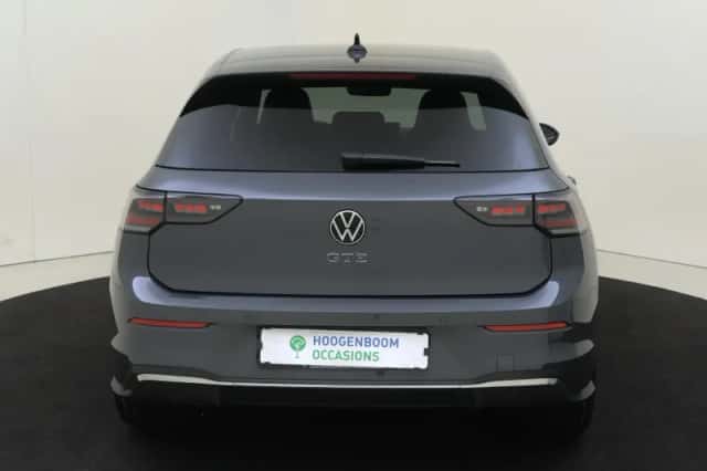 Volkswagen Golf (2026) thumbnail 4