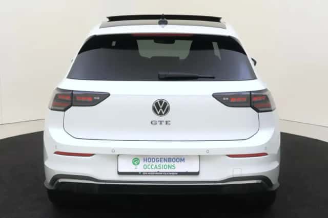 Volkswagen Golf (2026) thumbnail 4