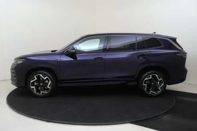 Volkswagen Tayron (2025) thumbnail 2