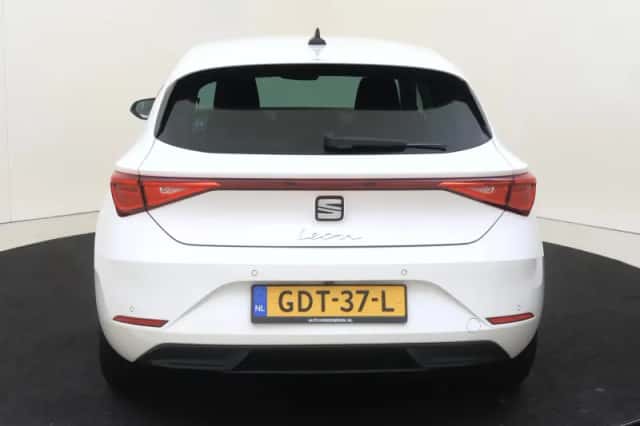 SEAT Leon (2024) thumbnail 4