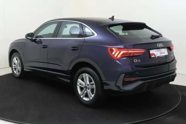 Audi Q3 (2024) thumbnail 3