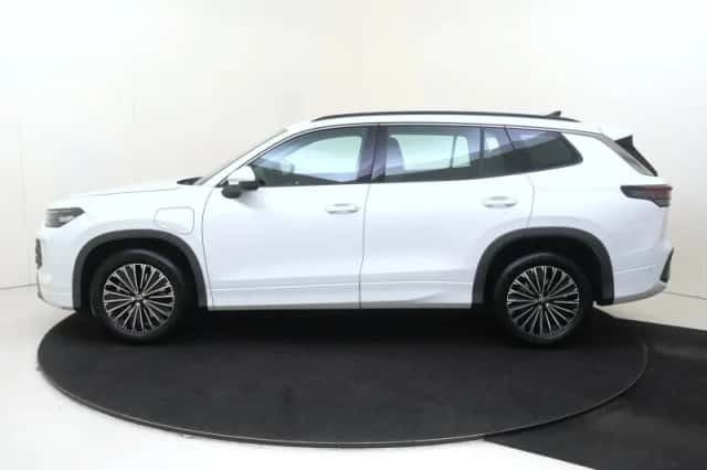 Volkswagen Tayron (2025) thumbnail 2
