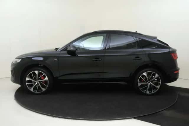 Audi Q5 (2024) thumbnail 2