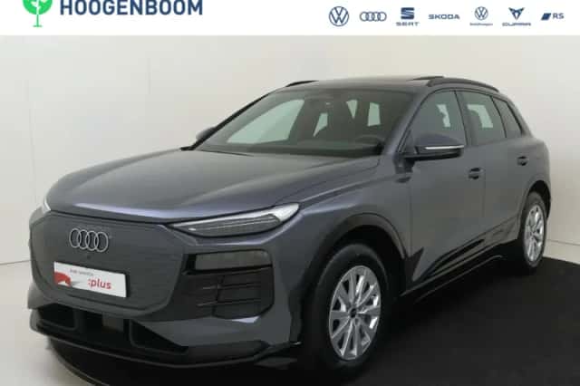 Audi Q6 e-tron (2025) thumbnail 1