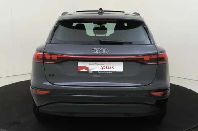 Audi Q6 e-tron (2025) thumbnail 4