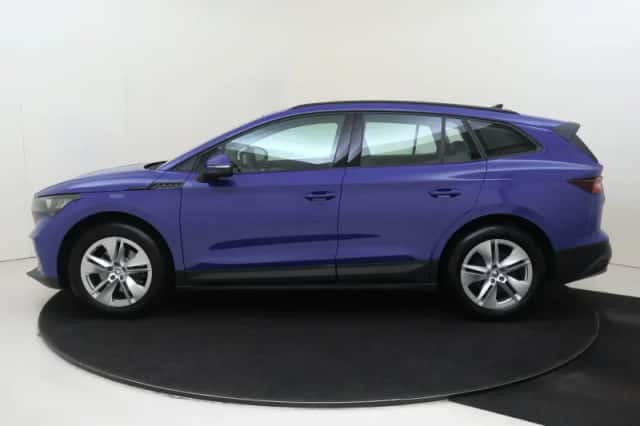 Škoda Enyaq (2023) thumbnail 2