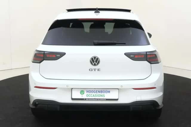 Volkswagen Golf (2025) thumbnail 4