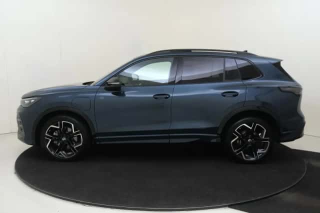 Volkswagen Tiguan (2025) thumbnail 2