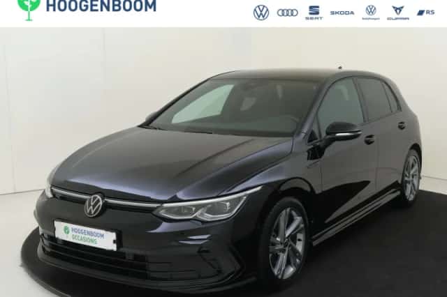 Volkswagen Golf (2024) thumbnail 1