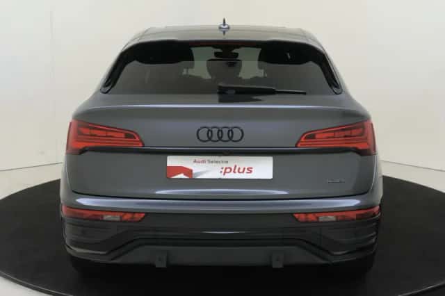Audi Q5 (2024) thumbnail 4