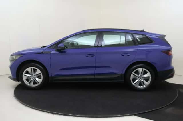 Škoda Enyaq (2023) thumbnail 2