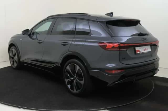 Audi Q6 e-tron (2024) thumbnail 3