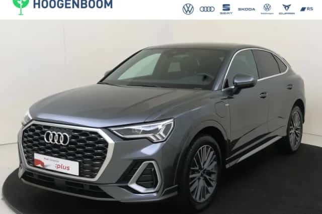 Audi Q3 (2023) thumbnail 1