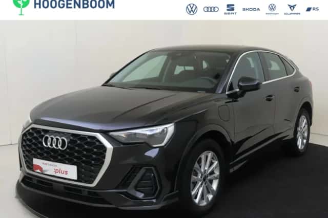 Audi Q3 (2023) thumbnail 1
