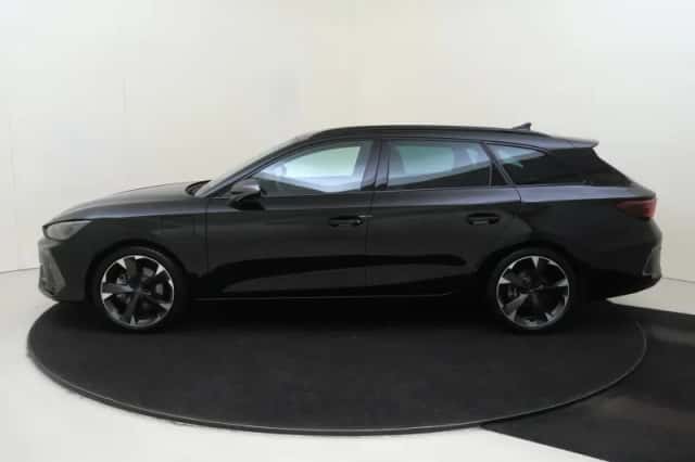 CUPRA Leon Sportstourer (2025) thumbnail 2