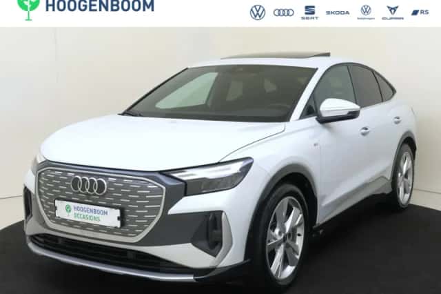 Audi Q4 (2023) thumbnail 1