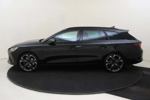 CUPRA Leon Sportstourer (2024) thumbnail 2