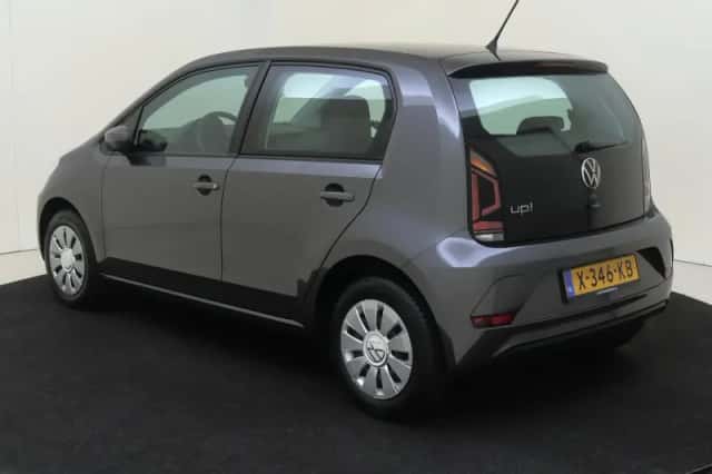 Volkswagen Up! (2023) thumbnail 3