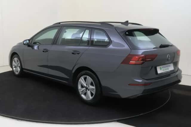 Volkswagen Golf (2025) thumbnail 3