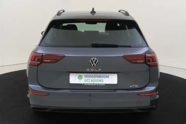 Volkswagen Golf (2025) thumbnail 4