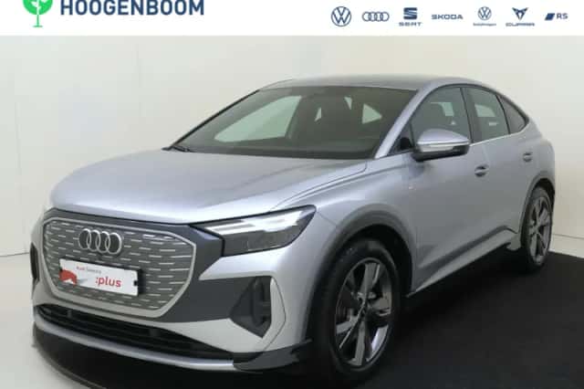Audi Q4 (2022) thumbnail 1