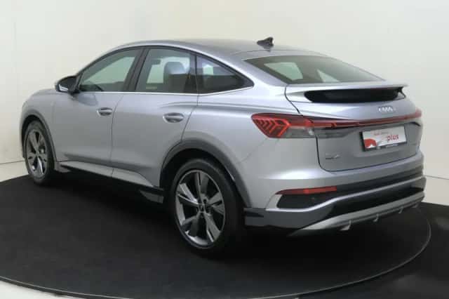 Audi Q4 (2022) thumbnail 3