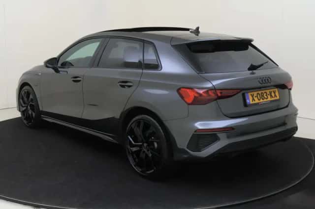 Audi A3 (2023) thumbnail 3