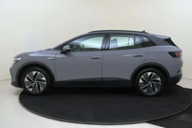 Volkswagen ID.4 (2023) thumbnail 2