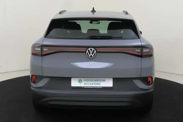 Volkswagen ID.4 (2023) thumbnail 4