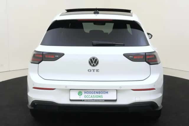 Volkswagen Golf (2025) thumbnail 4