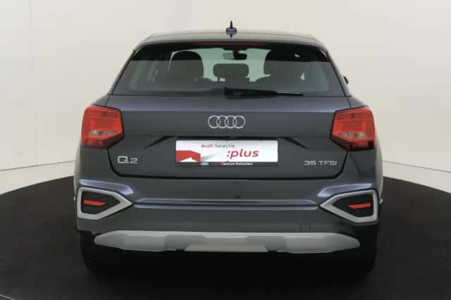Audi Q2 (2023) thumbnail 4
