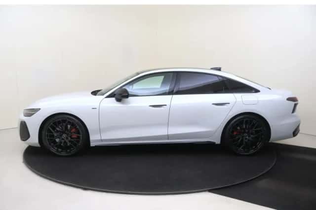 Audi A6 (2025) thumbnail 2
