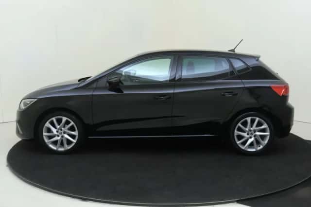 SEAT Ibiza (2023) thumbnail 2