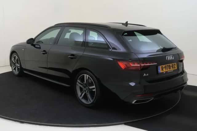 Audi A4 (2022) thumbnail 3