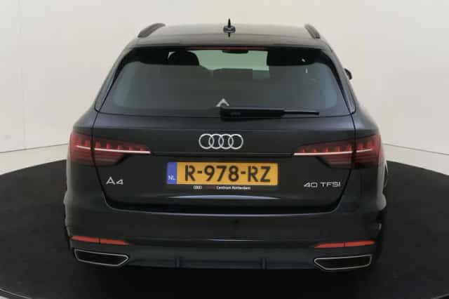 Audi A4 (2022) thumbnail 4