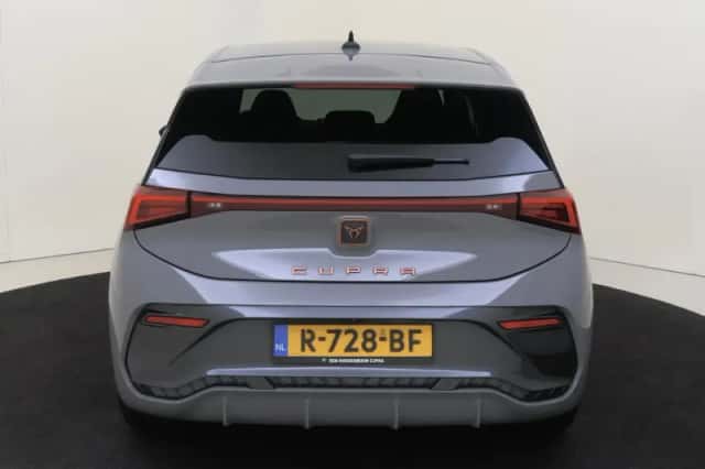 CUPRA Born (2022) thumbnail 4