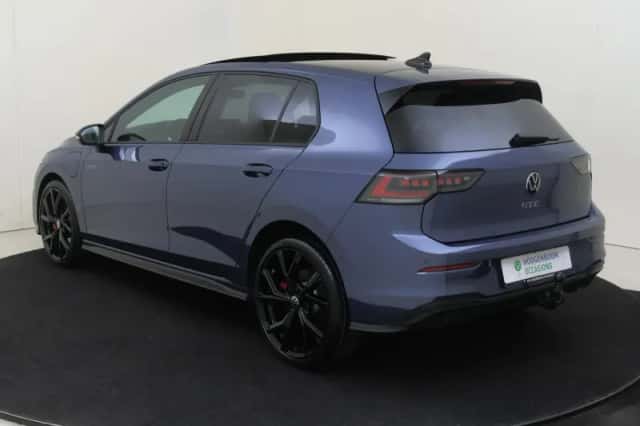 Volkswagen Golf (2025) thumbnail 3