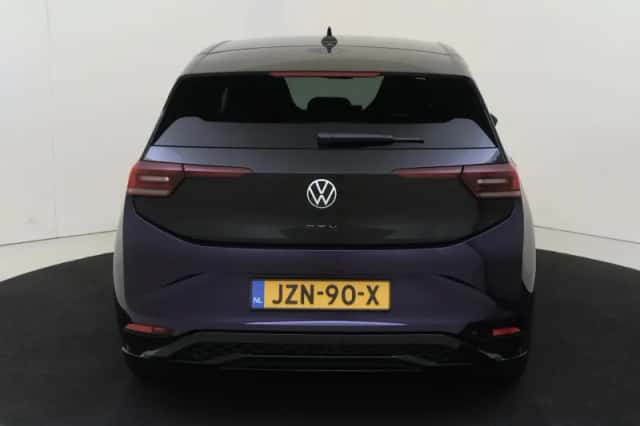 Volkswagen ID.3 (2026) thumbnail 4
