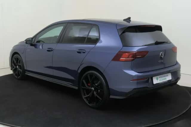 Volkswagen Golf (2025) thumbnail 3