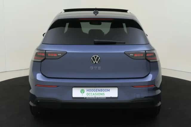 Volkswagen Golf (2025) thumbnail 4