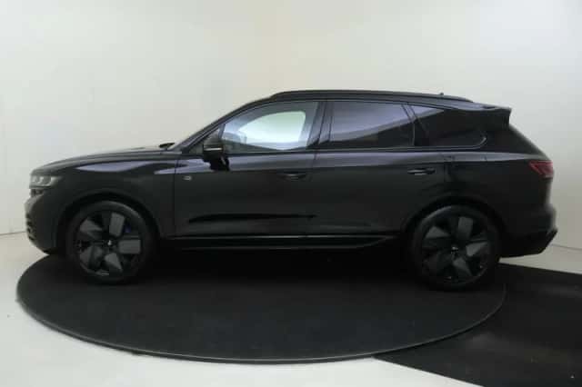 Volkswagen Touareg (2025) thumbnail 2