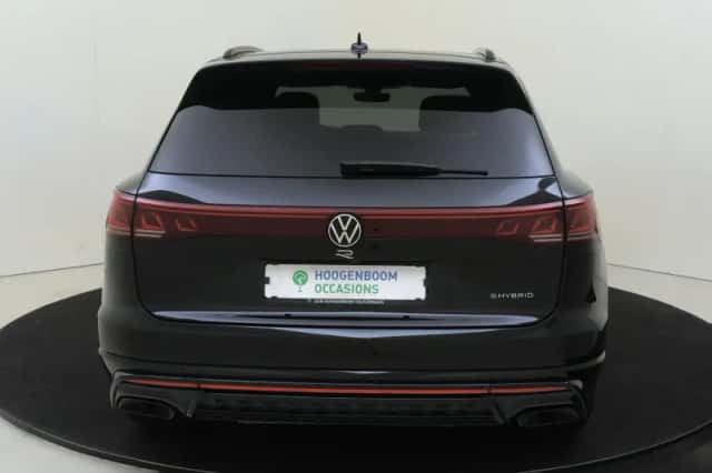 Volkswagen Touareg (2025) thumbnail 4