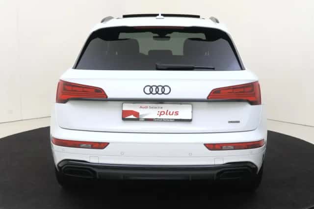 Audi Q5 (2023) thumbnail 4