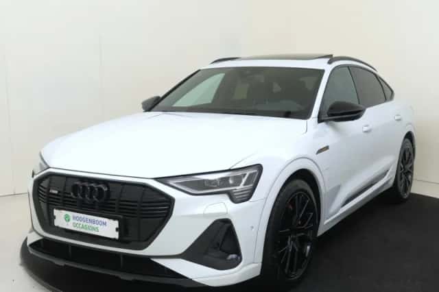 Audi e-tron (2023) thumbnail 1