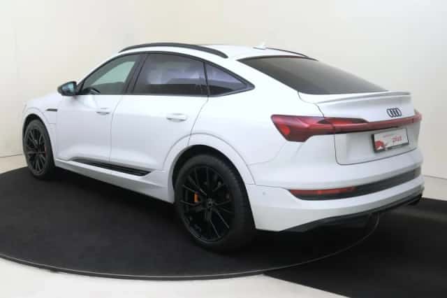 Audi e-tron Sportback (2023) thumbnail 3