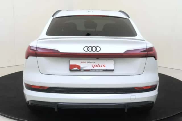 Audi e-tron Sportback (2023) thumbnail 4