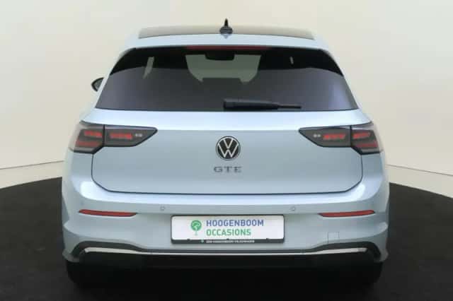 Volkswagen Golf (2025) thumbnail 4