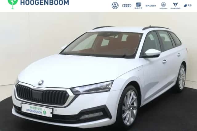 Škoda Octavia (2022) thumbnail 1