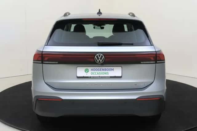 Volkswagen Tiguan (2025) thumbnail 4