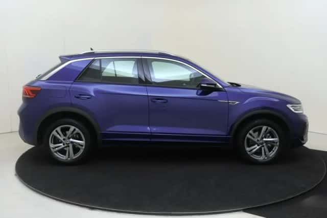 Volkswagen T-Roc (2024) thumbnail 5